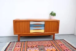 Buffet vintage danois HP Hansen en teck, années 60-70.