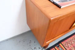 Buffet vintage danois HP Hansen en teck, années 60-70.
