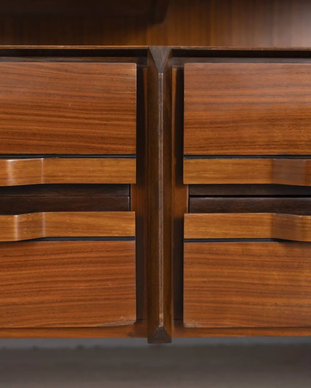 Buffet vintage des années 1960 conçu par Gianfranco Frattini pour La Permanente M