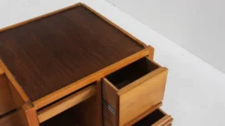 Buffet vintage des années 1960 en Italie attribué à Carlo Scarpa, exécution Anfodillo.
