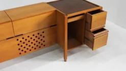 Buffet vintage des années 1960 en Italie attribué à Carlo Scarpa, exécution Anfodillo.
