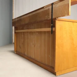 Buffet vintage en loupe avec partie supérieure, design Italie années 1980