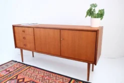 Buffet vintage en teck style années 60-70, style rétro, style Bartels