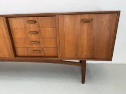 Buffet vintage G-Plan.