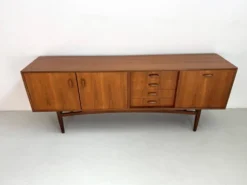 Buffet vintage G-Plan.