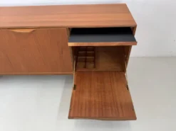 Buffet vintage McIntosh.