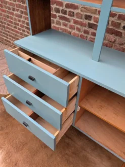 Buffet vintage peint