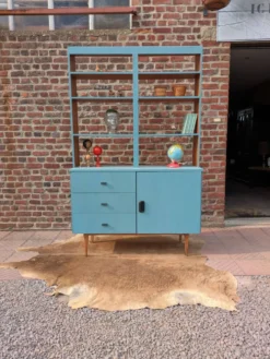 Buffet vintage peint