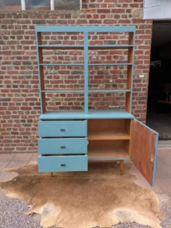 Buffet vintage peint
