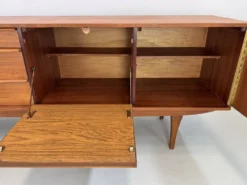 Buffet vintage Stonehill.