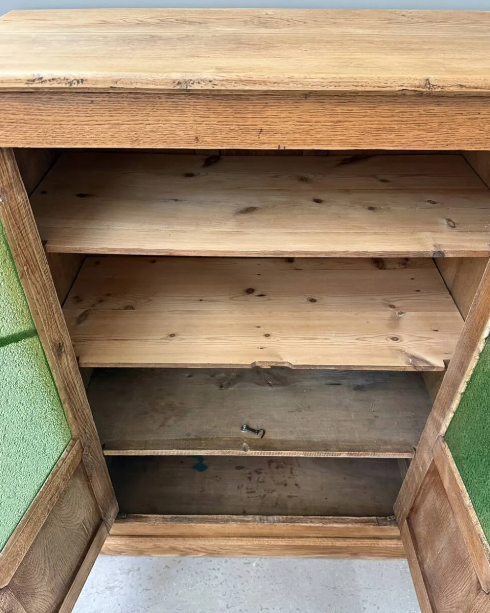Buffet vitré Art Déco en chêne (rénové)
