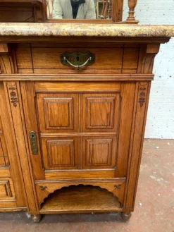 Buffet vitrine de style Louis XVI en bois massif XIX siècle