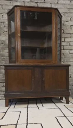Buffet vitrine deux corps vintage en chêne années 50
