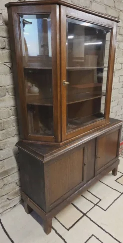 Buffet vitrine deux corps vintage en chêne années 50