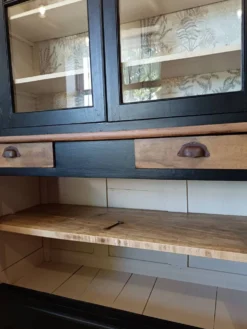 Buffet vitré, vaisselier, bibliothèque ancienne Noir et Bois naturel