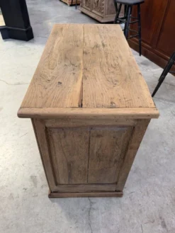 Buffet xixème en chêne massif