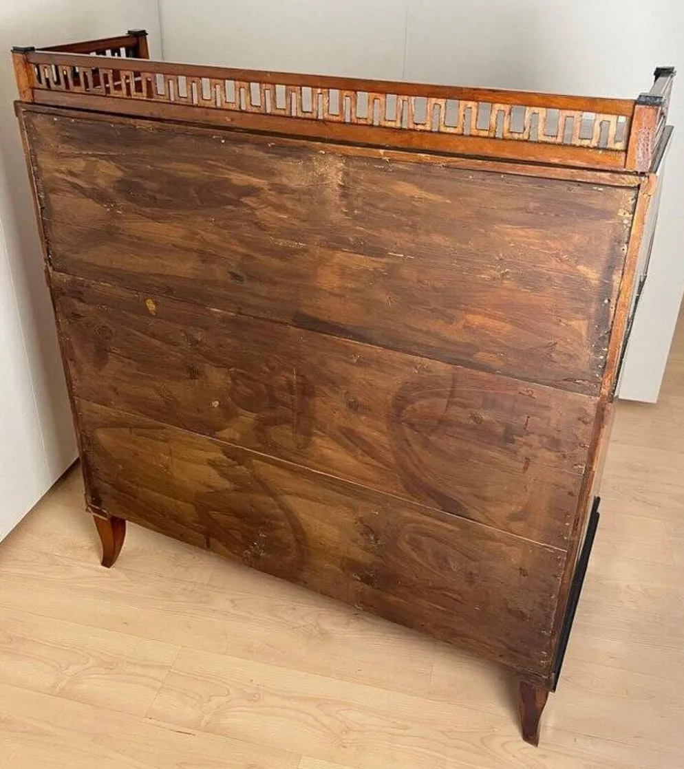 Bureau à abattant Biedermeier en placage de cerisier et en laiton, 1820
