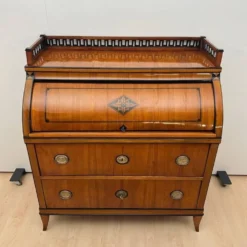 Bureau à abattant Biedermeier en placage de cerisier et en laiton, 1820