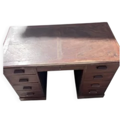 Bureau administratif des années 1920