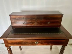 Bureau a gradins style louis philippe, acajou