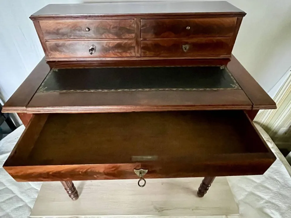 Bureau a gradins style louis philippe, acajou