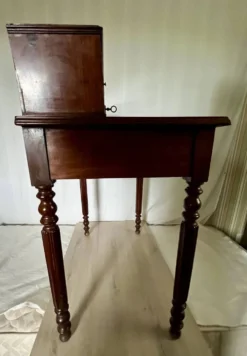 Bureau a gradins style louis philippe, acajou