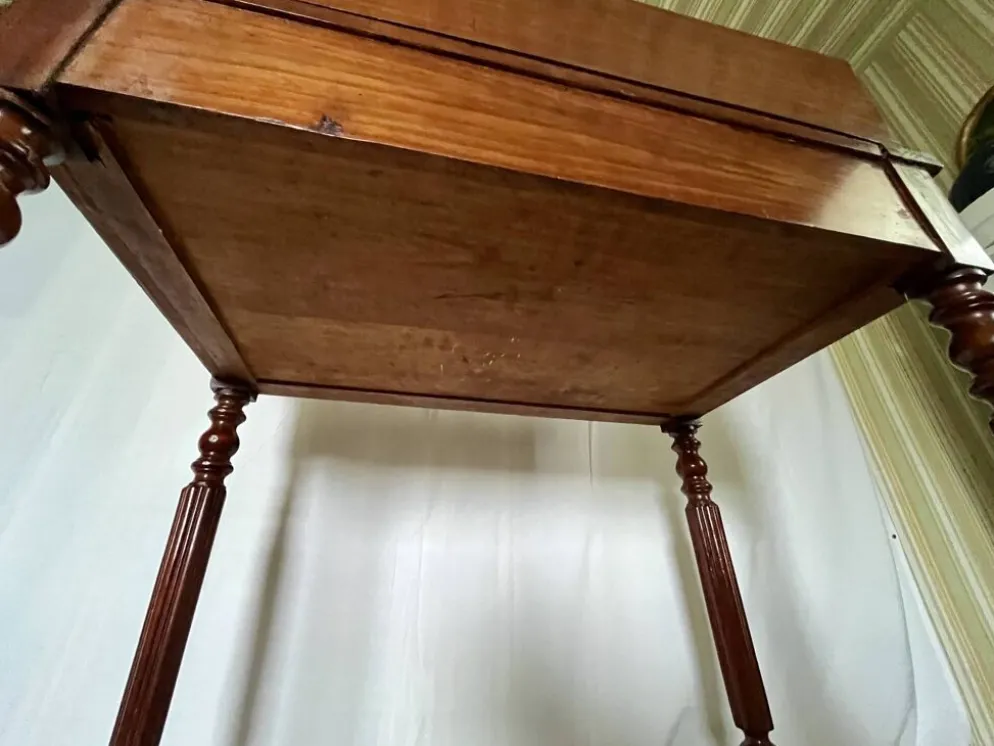 Bureau a gradins style louis philippe, acajou