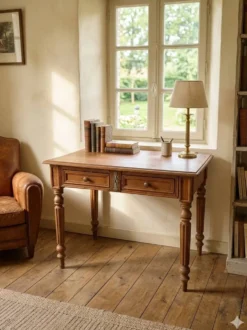 Bureau ancien en pitchpin