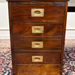 Bureau anglais classique avec cuir noir