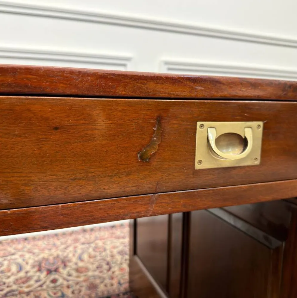 Bureau anglais classique avec cuir noir