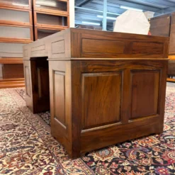 Bureau anglais classique avec cuir noir