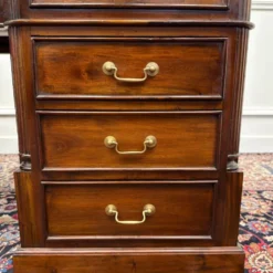 Bureau anglais classique en cuir vert