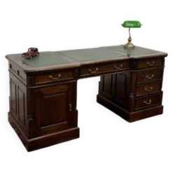 Bureau anglais classique en cuir vert