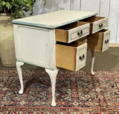 Bureau anglais en sapin des années 1950