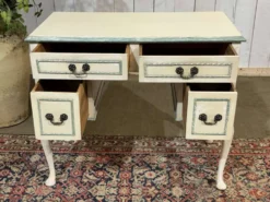 Bureau anglais en sapin des années 1950