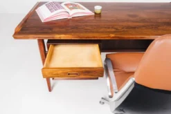 Bureau Arne Vodder en palissandre pour Sibast, Danemark 1960