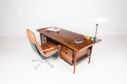 Bureau Arne Vodder en palissandre pour Sibast, Danemark 1960