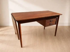 Bureau Arne Vodder pour H. Sigh & Sons Møbelfabrik ; Danemark, années 1960.
