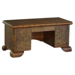 Bureau Art déco, sculptural et expressif, en noyer, réalisé par un ébéniste français, années 1930