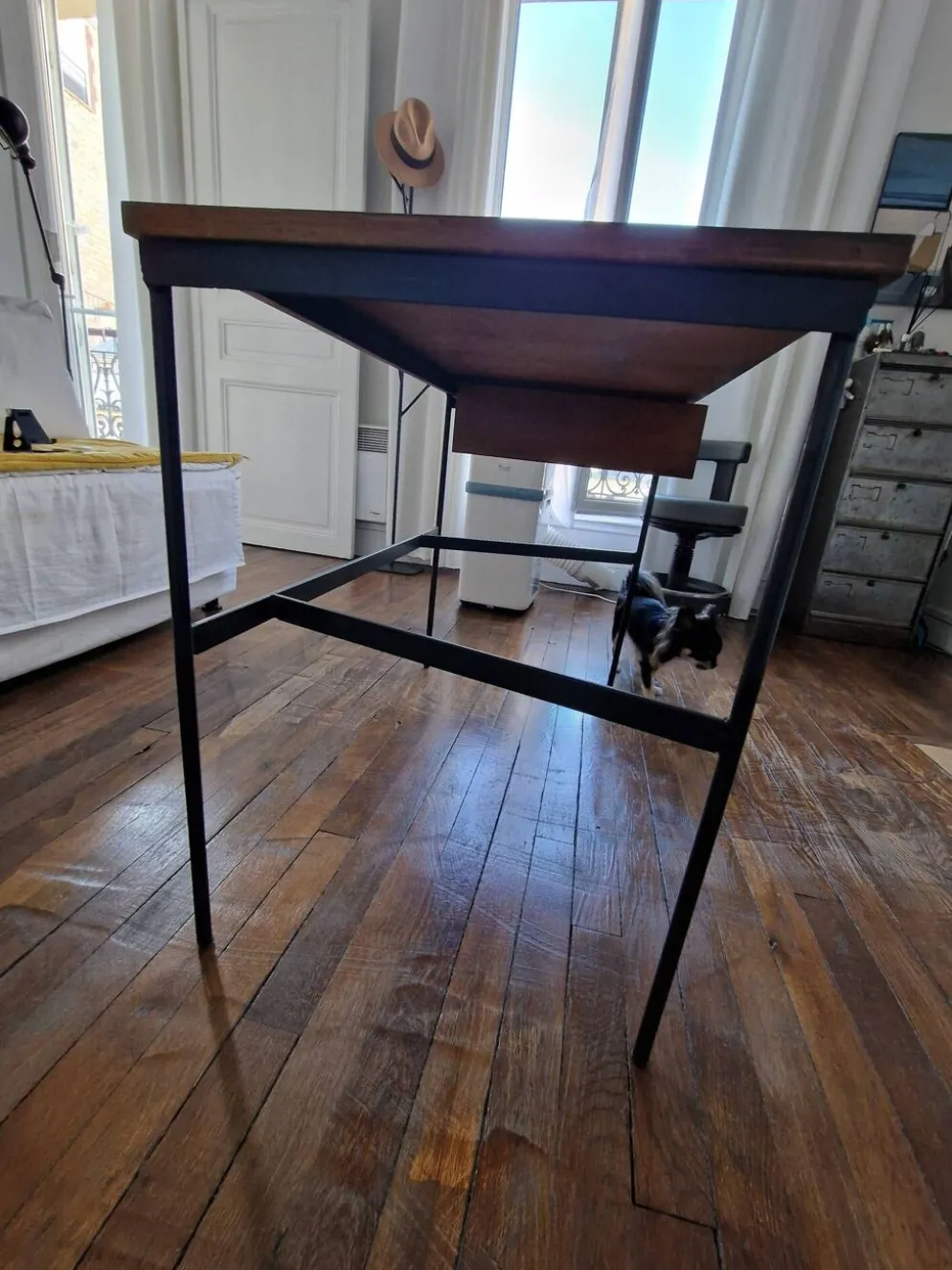 Bureau attribue a Pierre Paulin 1960