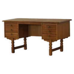 Bureau autoportant en Oak par Henning Kjærnulf, Modernité danoise du milieu du siècle, années 1950