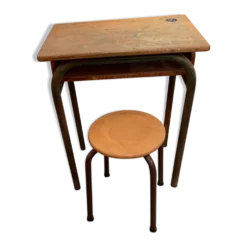 Bureau avec tabouret