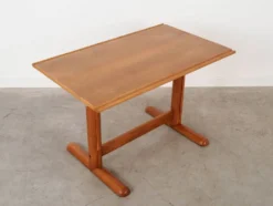 Bureau avec un plateau réglable, design italien, années 1970, fabriqué en Italie