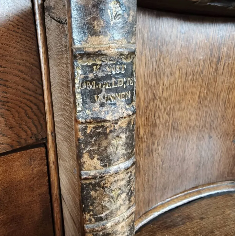 Bureau bibliothèque en chêne néerlandais, XVIIIe siècle