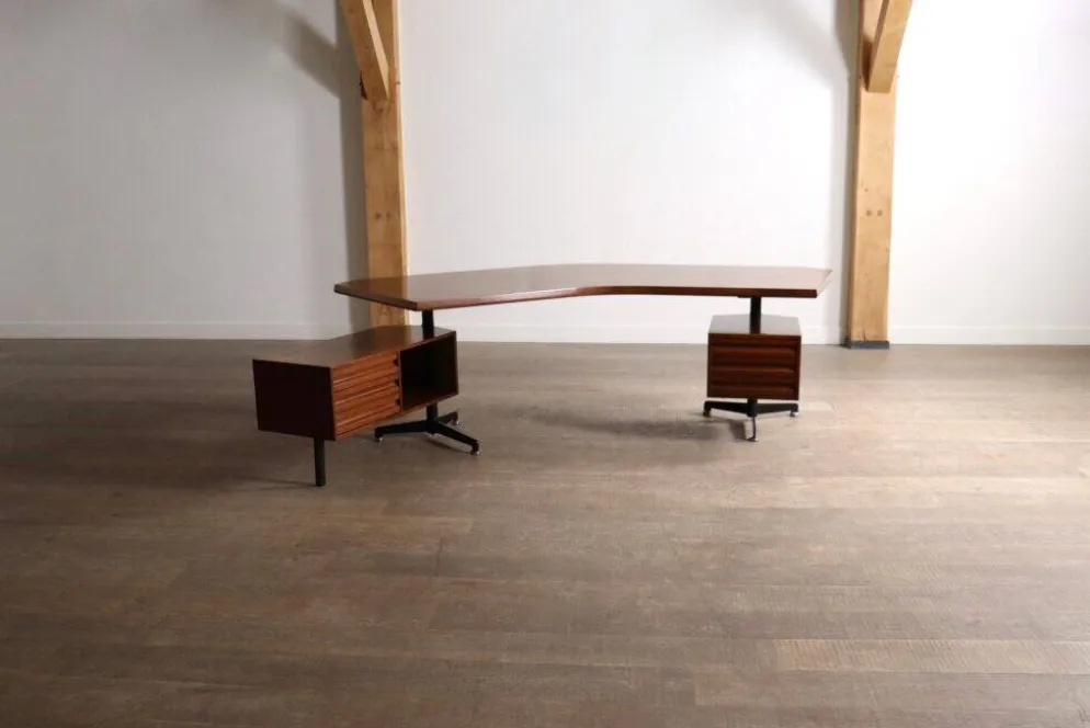 Bureau Boomerang T96 d'Osvaldo Borsani pour Tecno, Italie, 1956