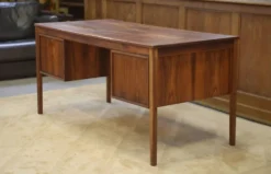 Bureau Bruksbo scandinave en palissandre attribué à Torbjorn Afdal 1960’s
