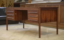 Bureau Bruksbo scandinave en palissandre attribué à Torbjorn Afdal 1960’s
