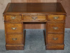 Bureau à caissons géorgien en chêne restauré vers 1800