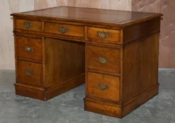 Bureau à caissons géorgien en chêne restauré vers 1800