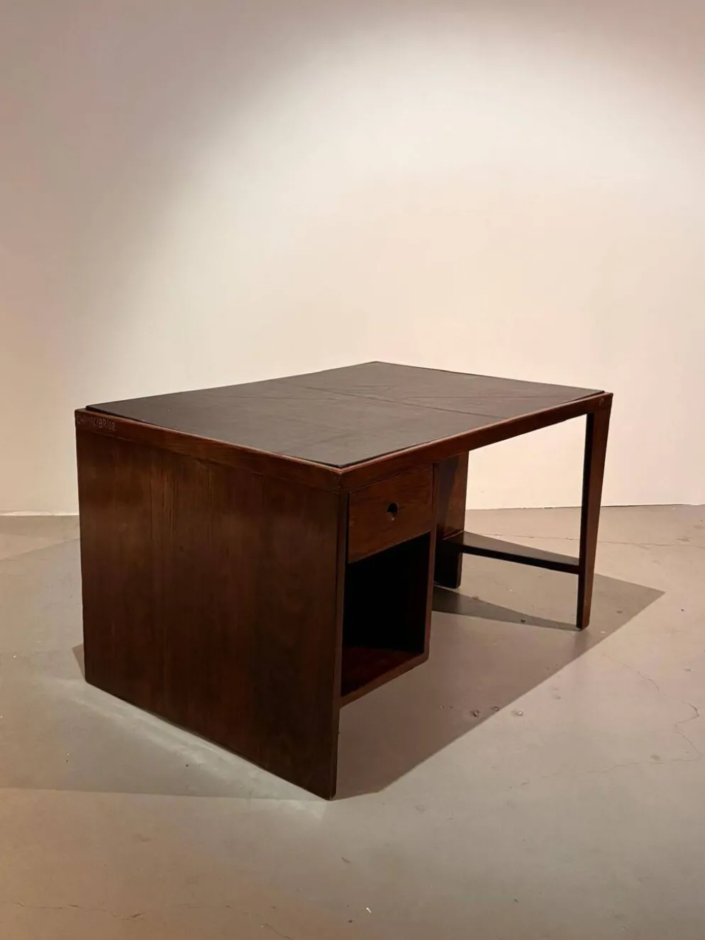 Bureau à casiers Original Pierre Jeanneret PJ-BU-02-A, Mid-Century Modern